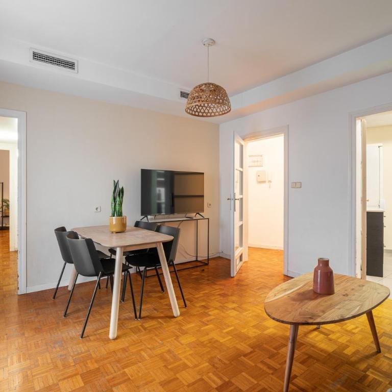 Stay U-nique Apartments Gaudi III - Three-Bedroom Apartment - 14