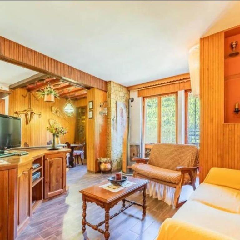 La casa di Sara - Appartamento con 2 Camere da Letto - 1