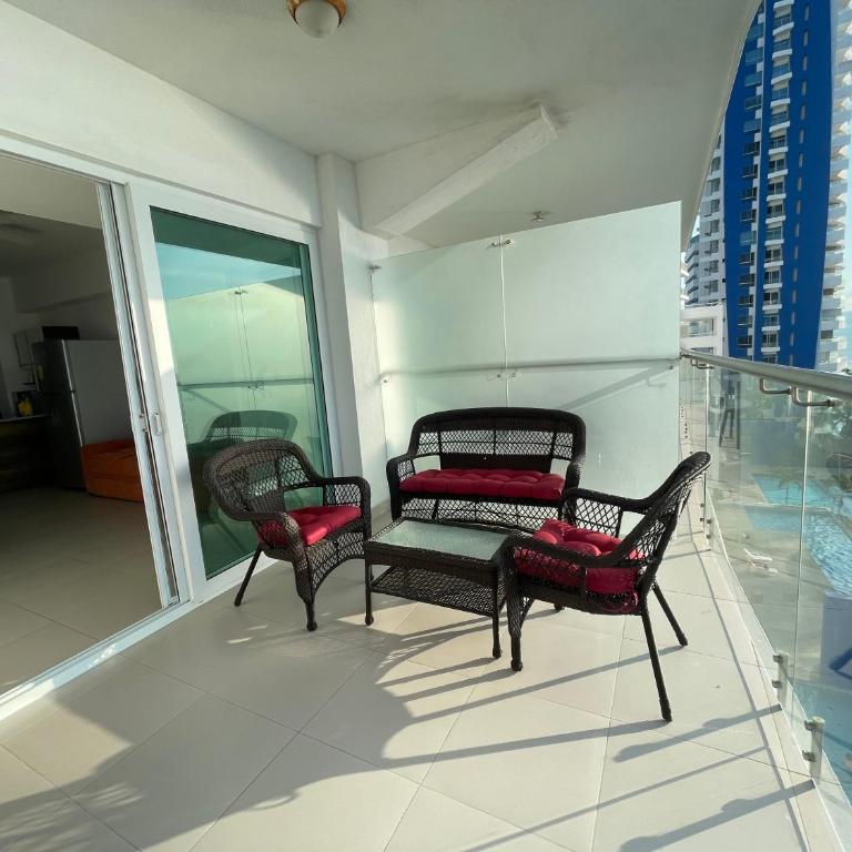 Suite 502 - One-Bedroom Apartment - 4