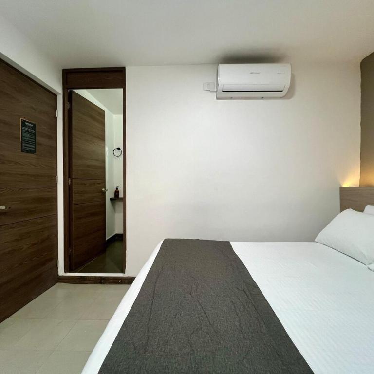 FUOCO - NOWA Apt with Bar, Indoor Heated Pool, by Lleras Park - Apartamento - 11