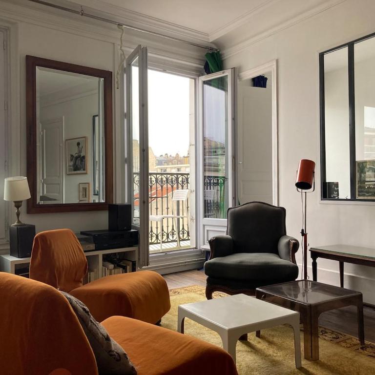 Luminous and inspiring arty home - One-Bedroom Apartment - 1