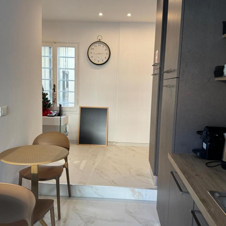 NeW!The Place Vaticano 278 guest house - Camera Matrimoniale con Balcone - 3