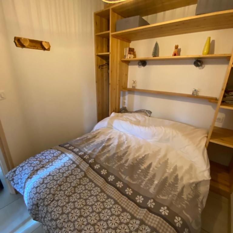 C03 lajoue - Two-Bedroom Apartment - 7