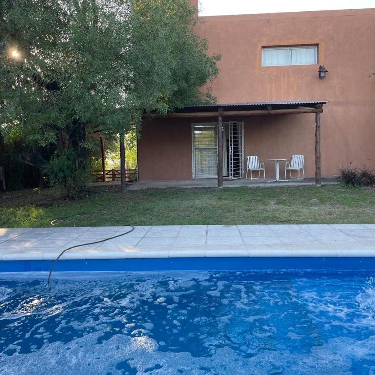 Casa con pileta - Rio Ceballos - a 5 min del centro - Hermosa vista a las sierras - Three-Bedroom House - 10