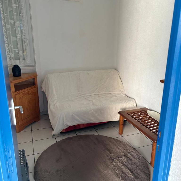 Charmant t3 - Two-Bedroom Apartment - 9