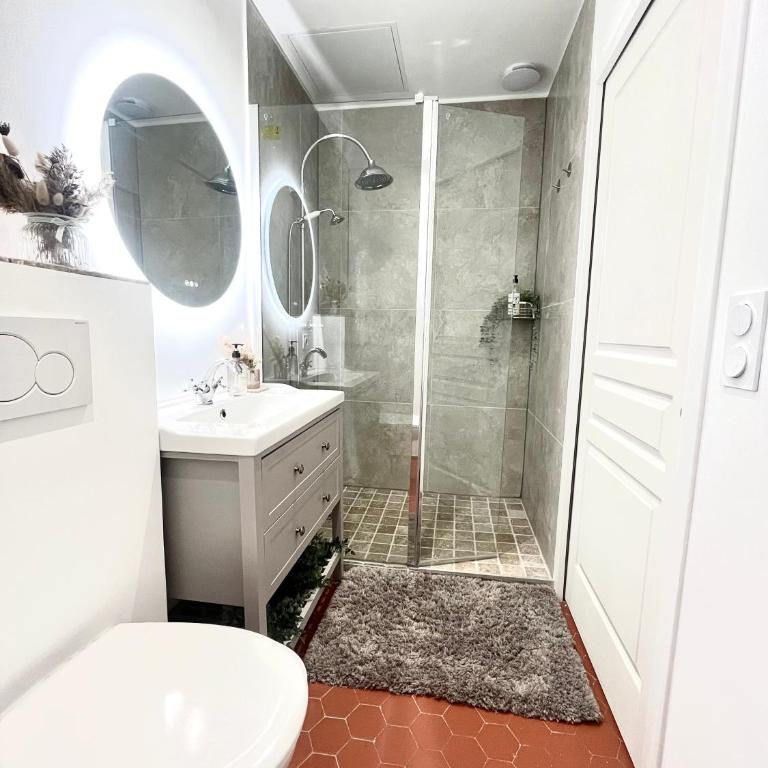 L'échappée sètoise - Appartement Haussmannien - localisation exceptionnelle - proche canal - Apartamento con balcón - 23