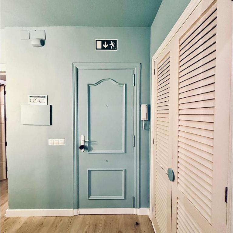 Abbott apartment - 1 min from the beach - 100m2 - sleeps 8 - Apartamento de 3 dormitorios - 34