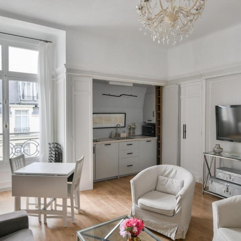Chic apartment on the Champs-Élysées with AC - One-Bedroom Apartment - 6