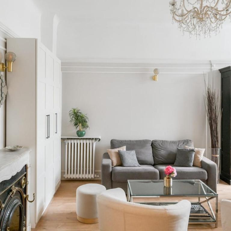 Chic apartment on the Champs-Élysées with AC - One-Bedroom Apartment - 9