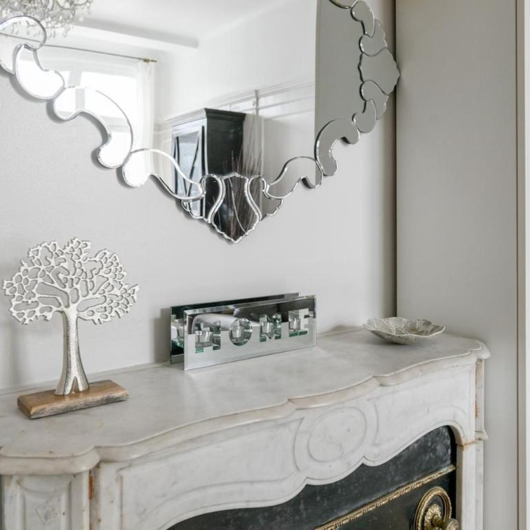 Chic apartment on the Champs-Élysées with AC - One-Bedroom Apartment - 12