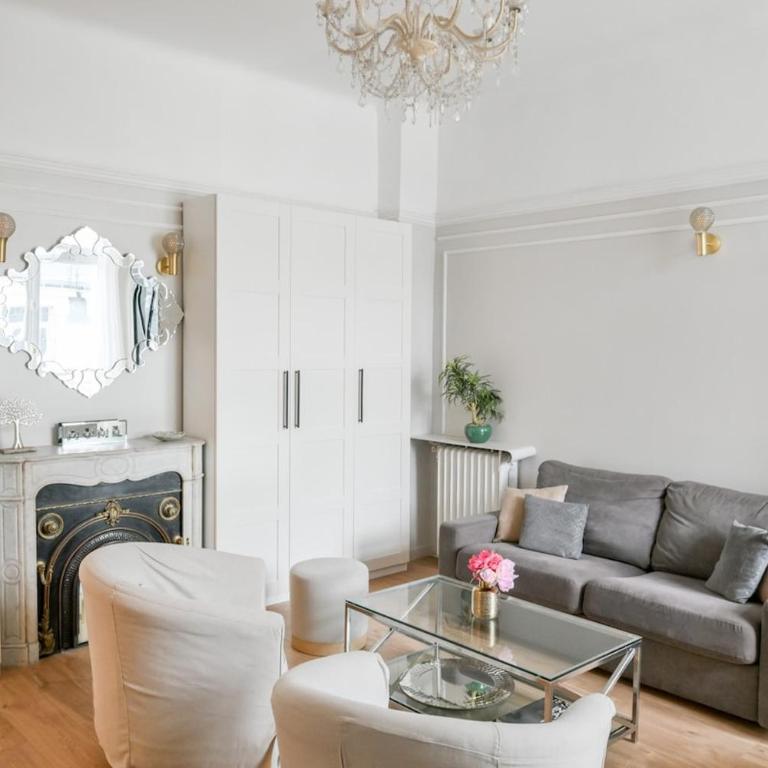 Chic apartment on the Champs-Élysées with AC - One-Bedroom Apartment - 1