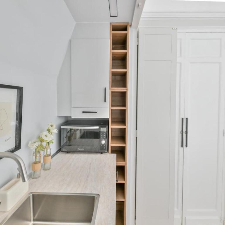 Chic apartment on the Champs-Élysées with AC - One-Bedroom Apartment - 15