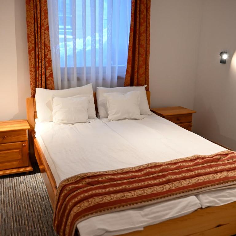 Hotel Kristal - Double or Twin Room - 11