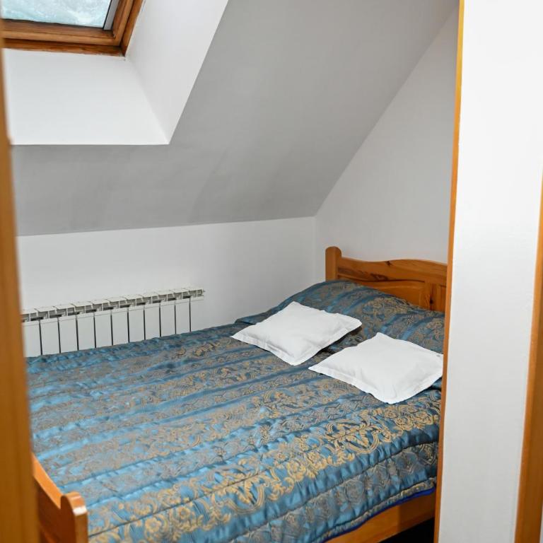 Hotel Kristal - Quintuple Room - 8