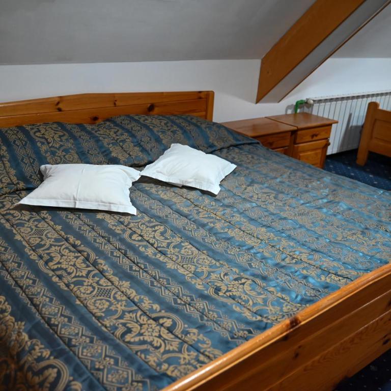 Hotel Kristal - Quintuple Room - 6