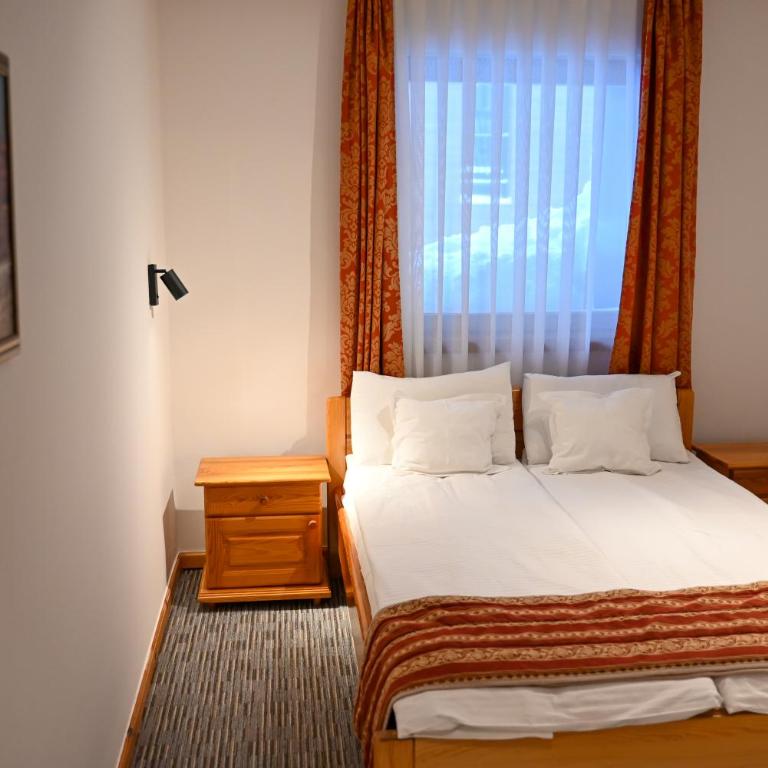 Hotel Kristal - Double or Twin Room - 24