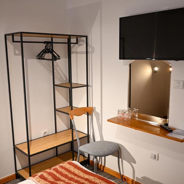 Hotel Kristal - Double or Twin Room - 22