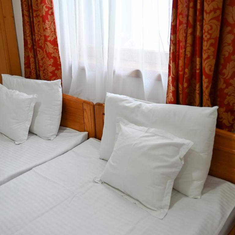 Hotel Kristal - Double or Twin Room - 34