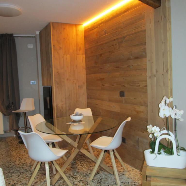Aosta MaisonGnémaz - Appartamento con 2 Camere da Letto e Balcone - 11