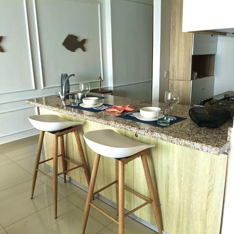 Relax & Sunsets,near beach & historic center - Three-Bedroom Apartment - 10