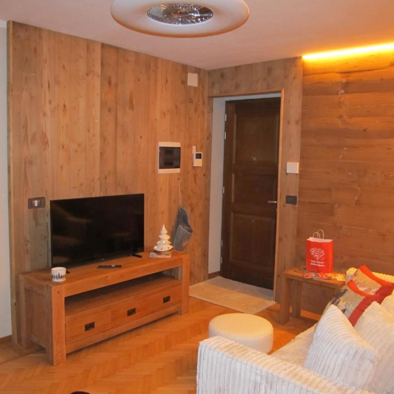 Aosta MaisonGnémaz - Appartamento con 2 Camere da Letto e Balcone - 16