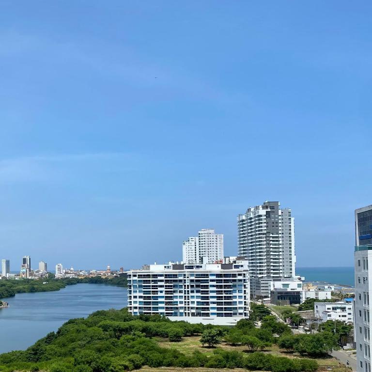 Relax & Sunsets,near beach & historic center - Three-Bedroom Apartment - 24