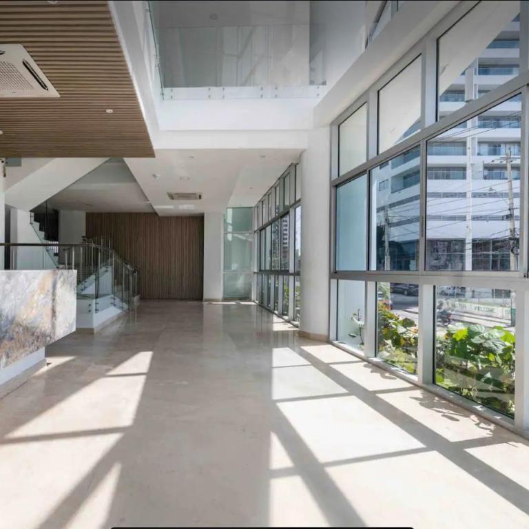Relax & Sunsets,near beach & historic center - Three-Bedroom Apartment - 25