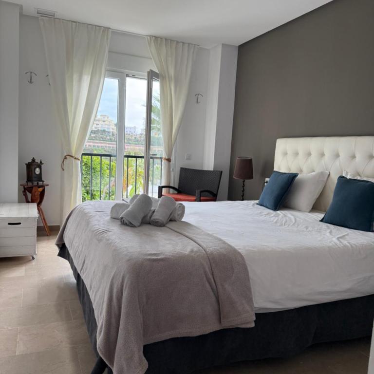 Miraflores Golf Gardens II Luxe Appartement at Riviera del Sol - Apartamento de 3 dormitorios - 3