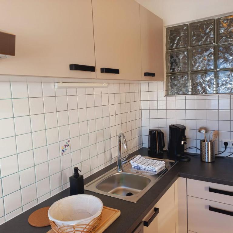 Landhof Kreuzsalgut - Apartment mit 1 Schlafzimmer und Gartenblick - 8