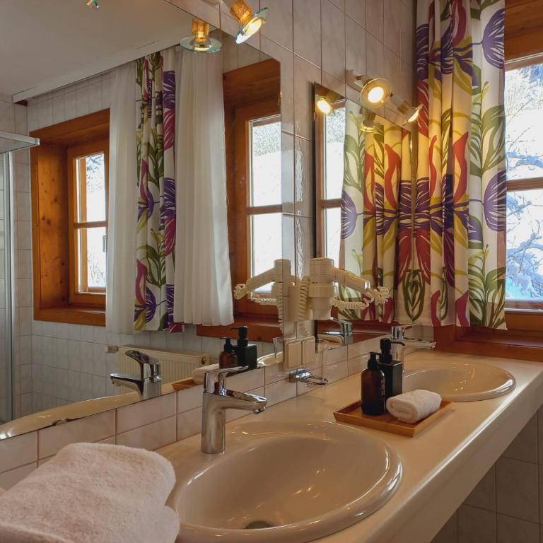Landhof Kreuzsalgut - Apartment mit 1 Schlafzimmer und Gartenblick - 10