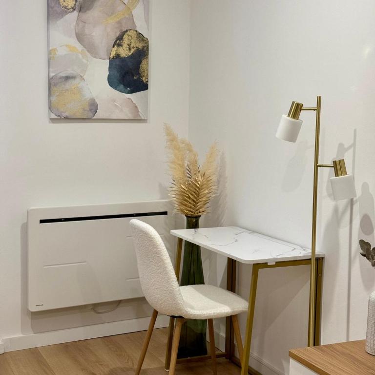 Golden Duplex Calme - Centre Ville - Climatisation - Parking 50m - One-Bedroom Apartment - 9