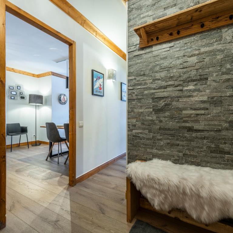 Appartement 4-5 personnes skis aux pieds piscine intérieure sauna hammam - Appartement 1 Chambre - 10