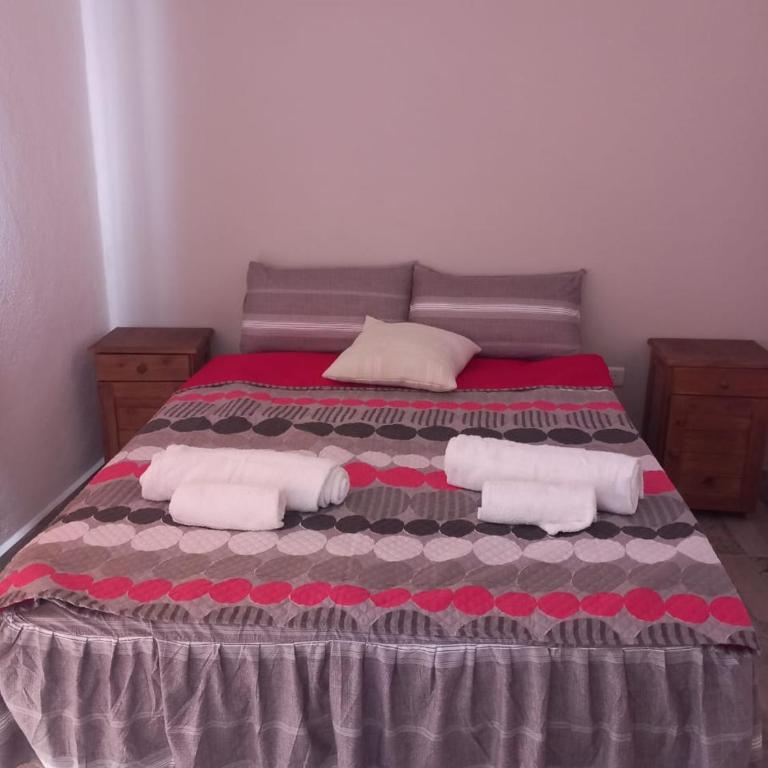 2 Dormitorios y pileta - Casa de 2 dormitorios - 12