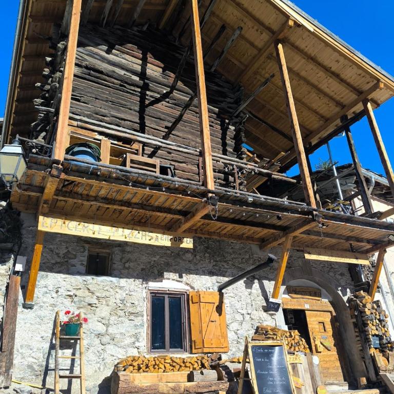 Authentique chalet du Queyras - Saint Véran - Parc naturel du Queyras - Chalet - 81