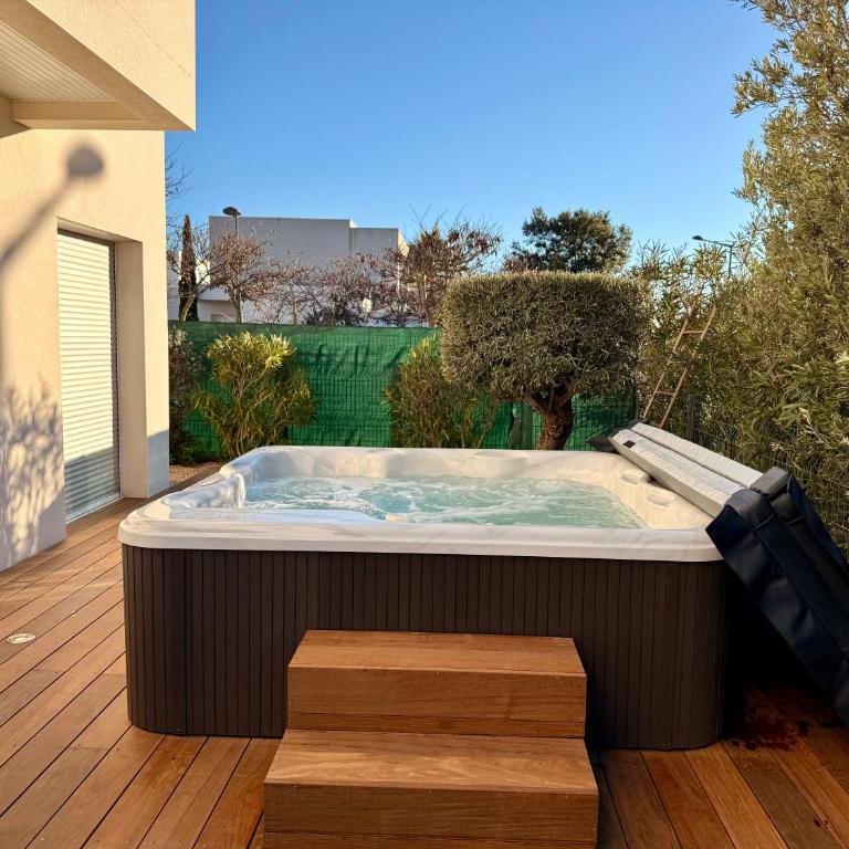 Villa St Pierre bord de mer, 6 vélos, climatisation, Jacuzzi - Villa - 29