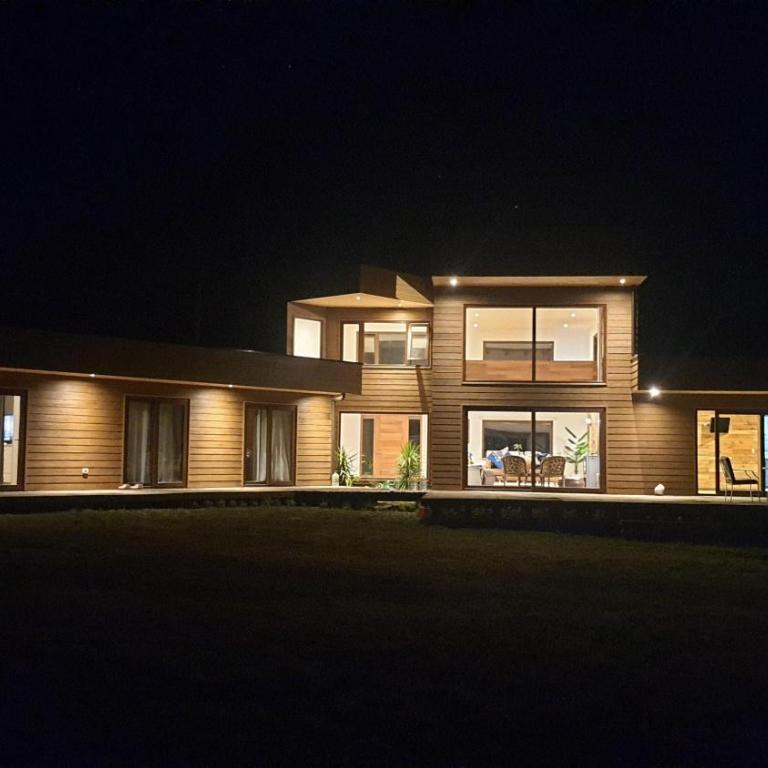 Espectacular Casa en Pucon - Casa - 1