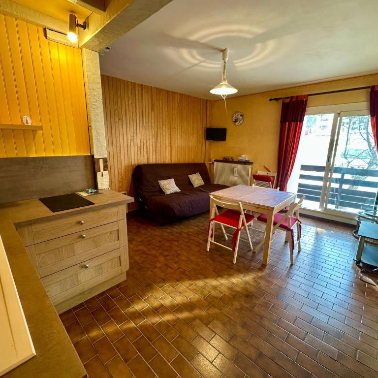 T2 fonctionnel Les Angles - 4 pers, Parking, Ski proche - FR-1-758-36 - Appartement - 3