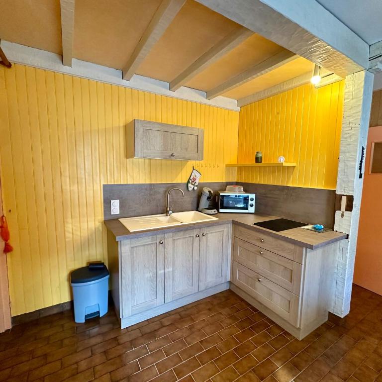 T2 fonctionnel Les Angles - 4 pers, Parking, Ski proche - FR-1-758-36 - Appartement - 5
