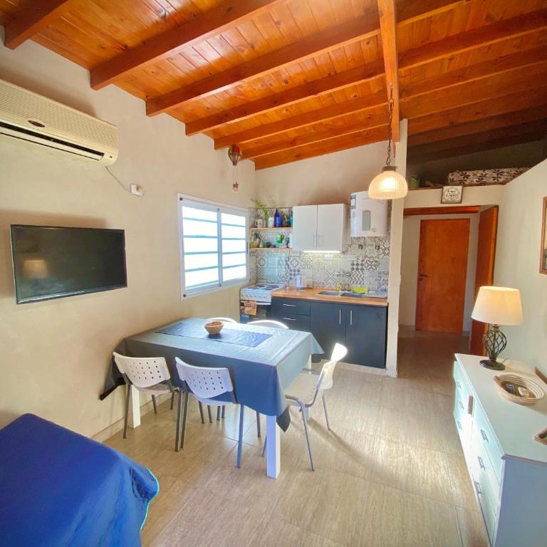 Pinos del Norte - Duplex a 250 m del Mar - 1 y 2 ambientes - One-Bedroom Apartment with Balcony - 3