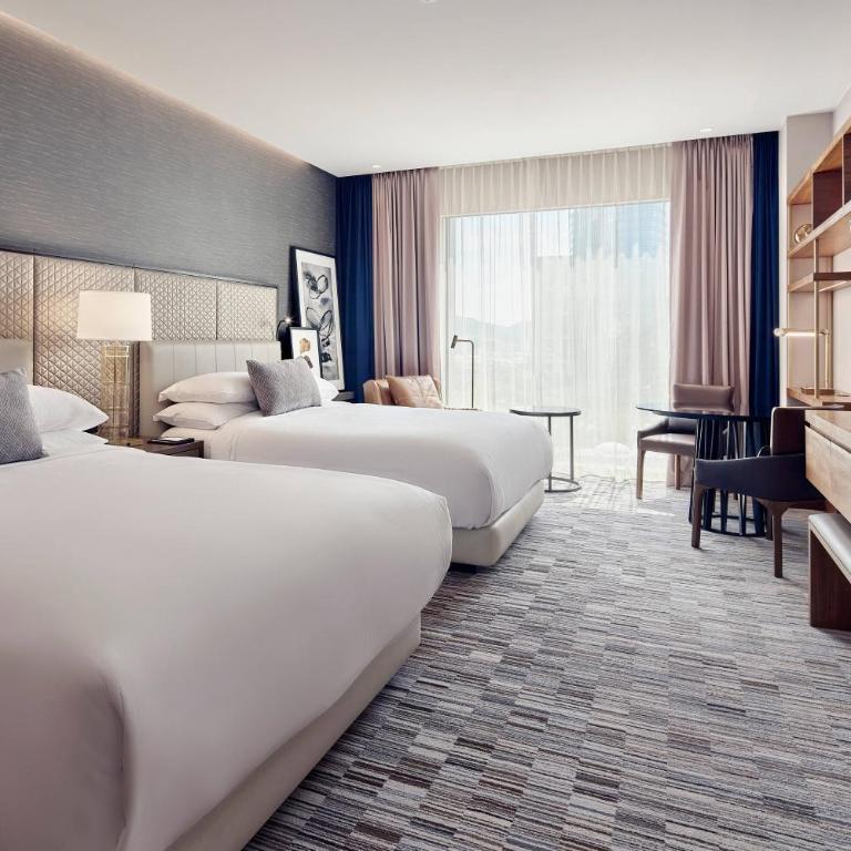 JW Marriott Hotel Monterrey Valle - Deluxe Guest room with 2 Queen - 3