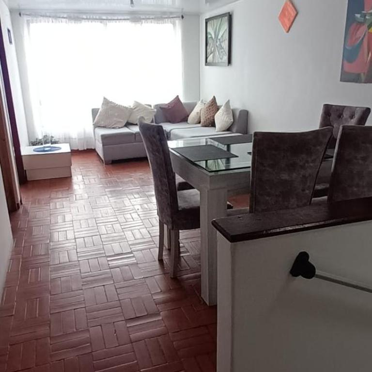 Casa de 3 habitaciones y 3 baños cerca al centro de la ciudad - Casa de 5 dormitorios - 1