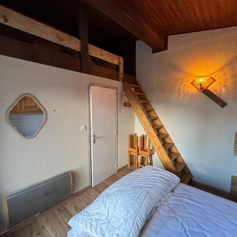 Renovated Duplex Apartment - 8 guests - Apartment mit 1 Schlafzimmer, Balkon und Bergblick - 12