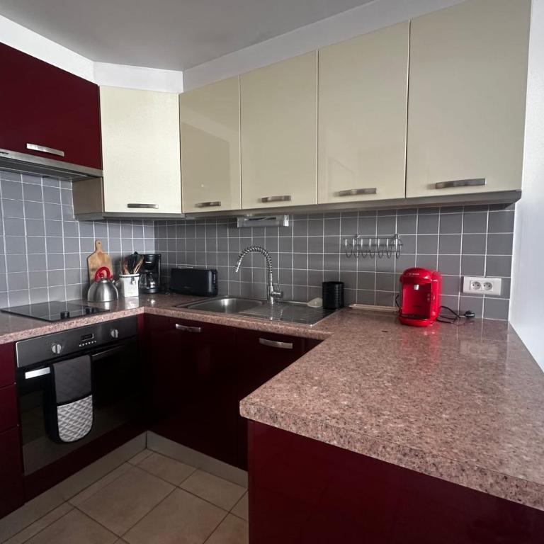 Appartement Camargue Village à deux pas de la plage du Boucanet - Apartment - 29