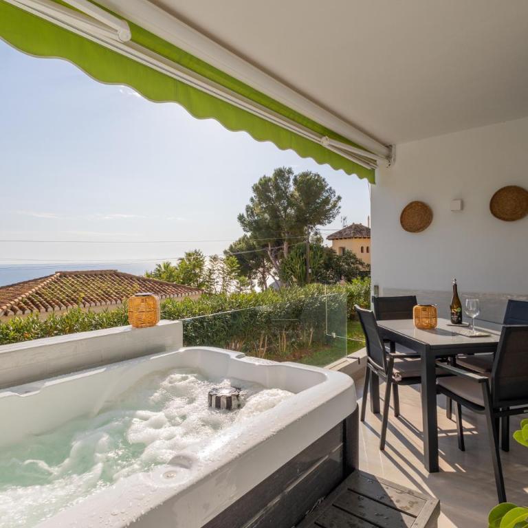 Seaside Spa Luxury Flat - Jacuzzi - Sauna - Sea view - Two-Bedroom Apartment - 21