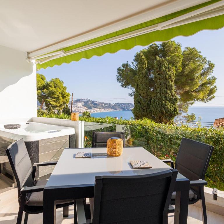 Seaside Spa Luxury Flat - Jacuzzi - Sauna - Sea view - Two-Bedroom Apartment - 1