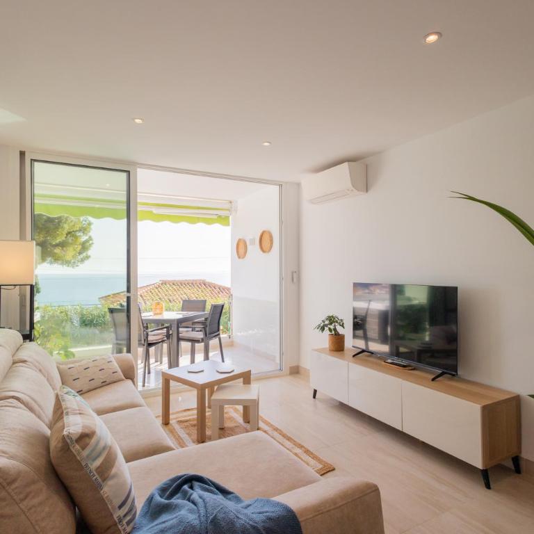 Seaside Spa Luxury Flat - Jacuzzi - Sauna - Sea view - Two-Bedroom Apartment - 39