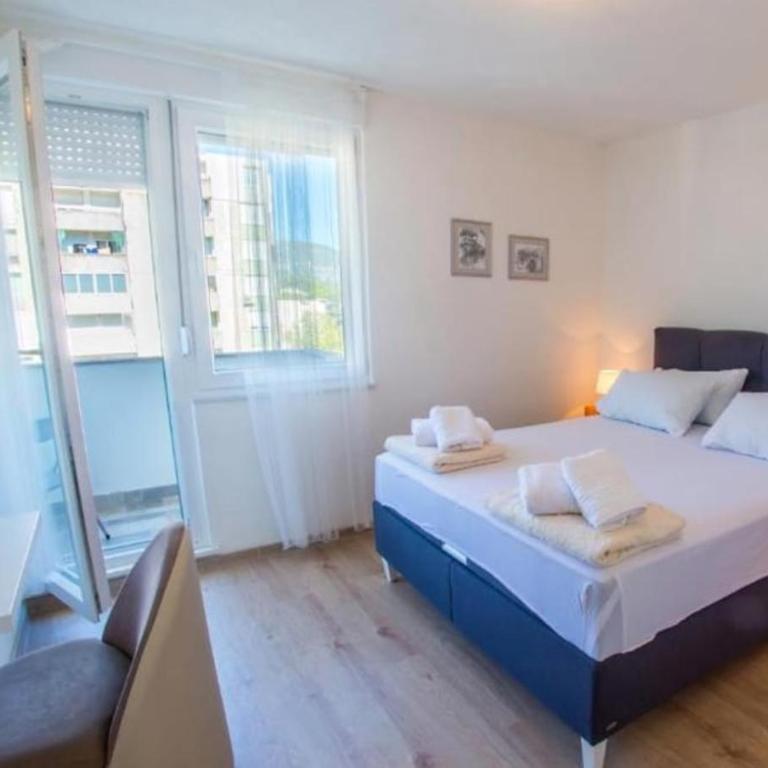 Francis First - One-Bedroom Apartment - 13