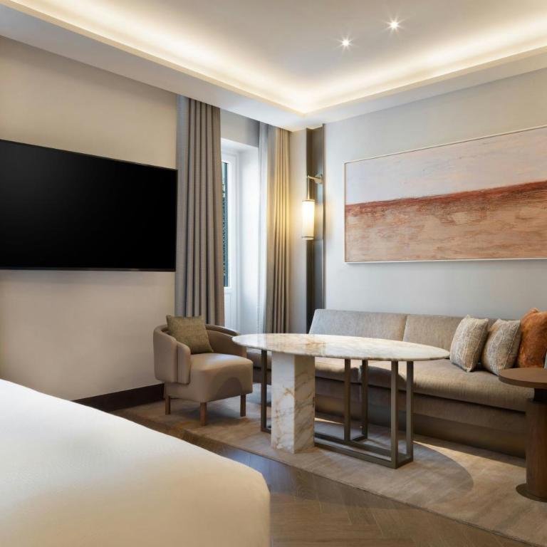 JW Marriott Hotel Madrid - Suite Junior con cama extragrande, balcón y vistas al perfil urbano - 19
