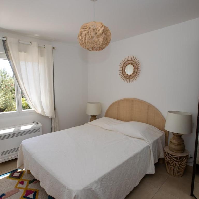 Charmante villa avec piscine proche ville et plage - Villa 1 Chambre - 5
