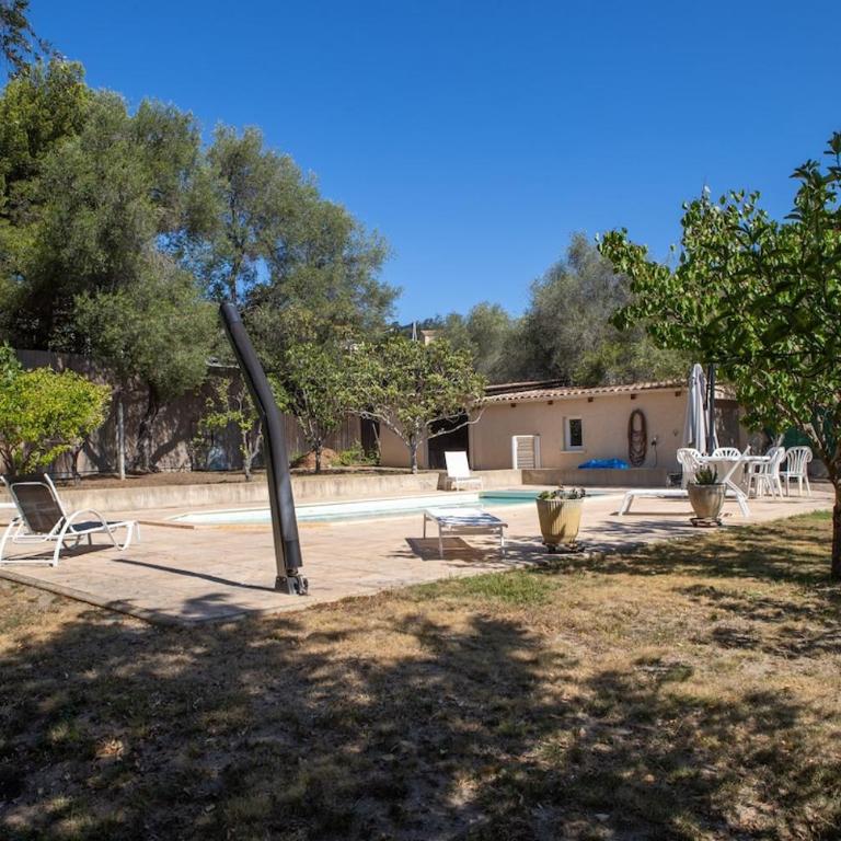 Charmante villa avec piscine proche ville et plage - Villa 1 Chambre - 7